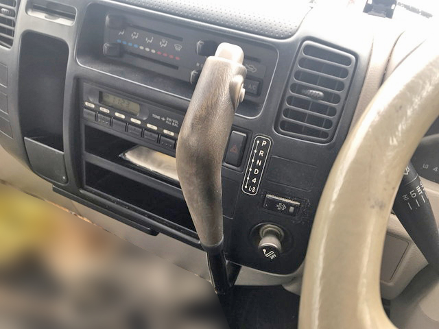 日野デュトロ平ボディ小型（2t・3t）[写真23]