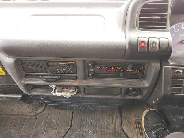 いすゞエルフダンプ小型（2t・3t）[写真26]