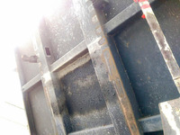 いすゞエルフダンプ小型（2t・3t）[写真09]