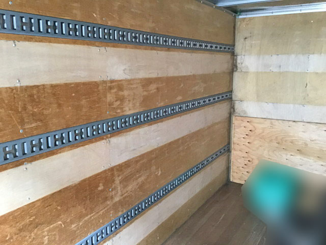 三菱ふそうキャンターアルミバン小型（2t・3t）[写真05]