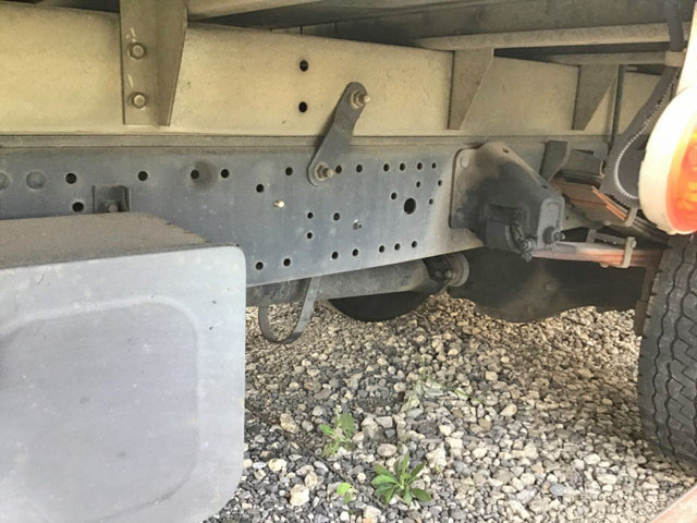 三菱ふそうキャンターアルミバン小型（2t・3t）[写真07]