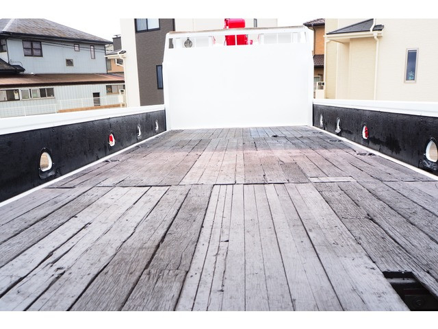 日野レンジャーユニック4段増トン（6t・8t）[写真12]