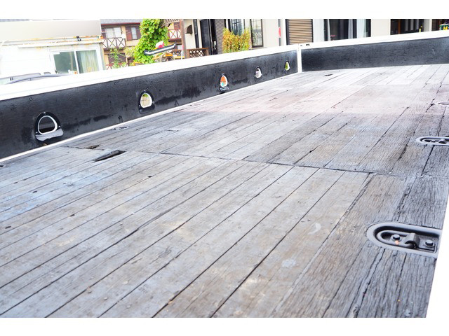 日野レンジャーユニック4段増トン（6t・8t）[写真13]