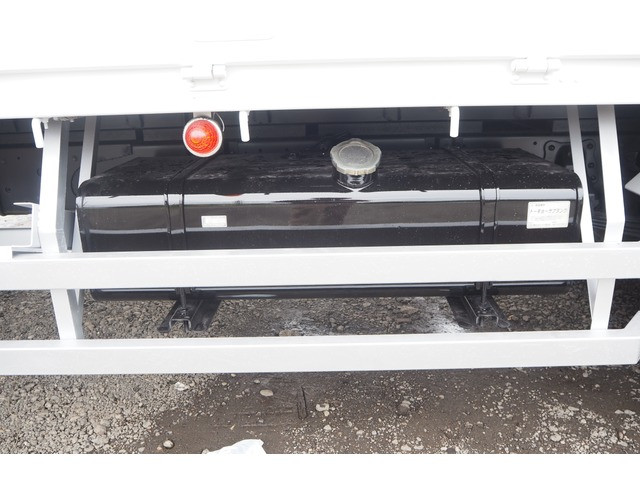 日野レンジャーユニック4段増トン（6t・8t）[写真21]