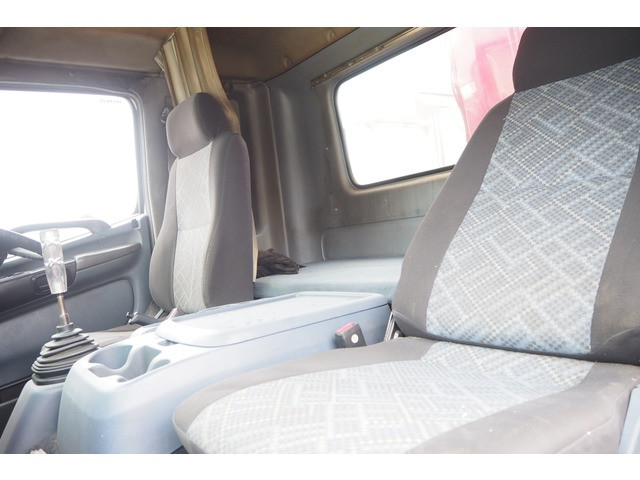 日野レンジャーユニック4段増トン（6t・8t）[写真33]