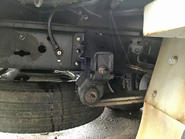 三菱ふそうキャンター高所作業車小型（2t・3t）[写真08]