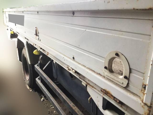 三菱ふそうキャンターセルフクレーン5段小型（2t・3t）[写真12]