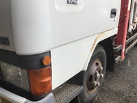 三菱ふそうキャンターセルフクレーン5段小型（2t・3t）[写真20]