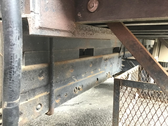 三菱ふそうキャンターセルフクレーン5段小型（2t・3t）[写真21]