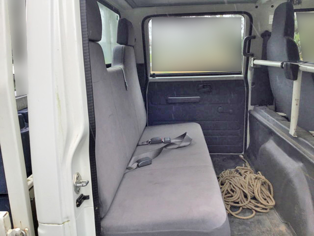 いすゞエルフダブルキャブ（Wキャブ）小型（2t・3t）[写真11]