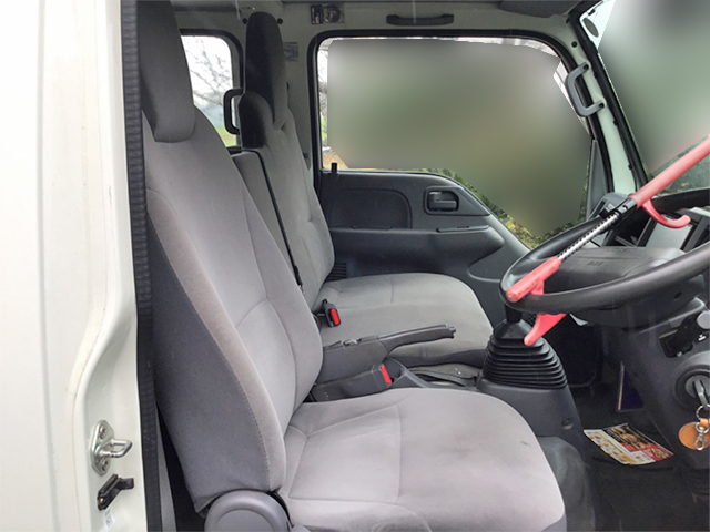 いすゞエルフダブルキャブ（Wキャブ）小型（2t・3t）[写真13]