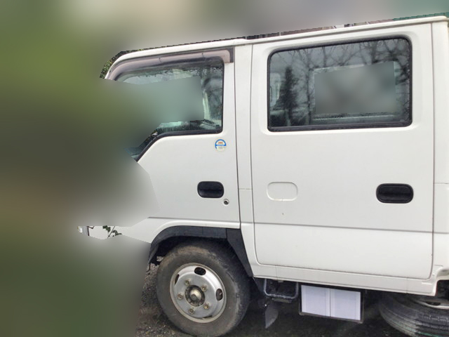 いすゞエルフダブルキャブ（Wキャブ）小型（2t・3t）[写真05]