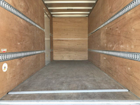 いすゞエルフアルミバン小型（2t・3t）[写真11]