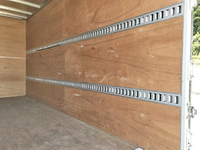 いすゞエルフアルミバン小型（2t・3t）[写真14]