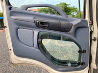 日野レンジャーユニック5段中型（4t）[写真27]