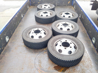 三菱ふそうキャンター平ボディ小型（2t・3t）[写真14]