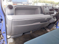 三菱ふそうキャンター平ボディ小型（2t・3t）[写真30]