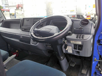 三菱ふそうキャンター平ボディ小型（2t・3t）[写真34]