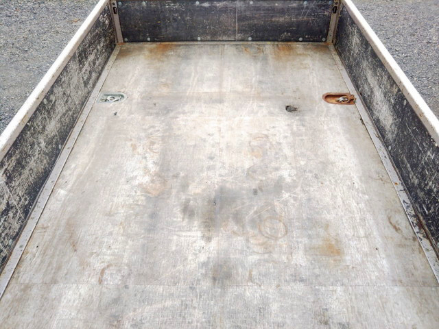 三菱ふそうキャンター平ボディ小型（2t・3t）[写真14]