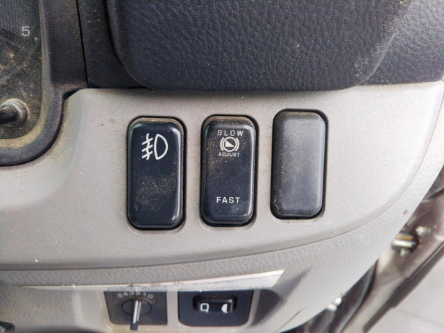 三菱ふそうキャンター平ボディ小型（2t・3t）[写真37]