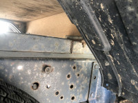 いすゞエルフ平ボディ小型（2t・3t）[写真21]