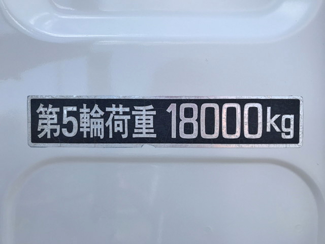 UDトラックスクオントレーラーヘッド（トラクターヘッド）大型（10t）[写真17]