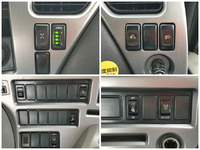 UDトラックスクオントレーラーヘッド（トラクターヘッド）大型（10t）[写真37]