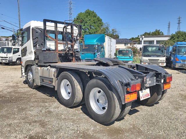 UDトラックスクオントレーラーヘッド（トラクターヘッド）大型（10t）[写真04]