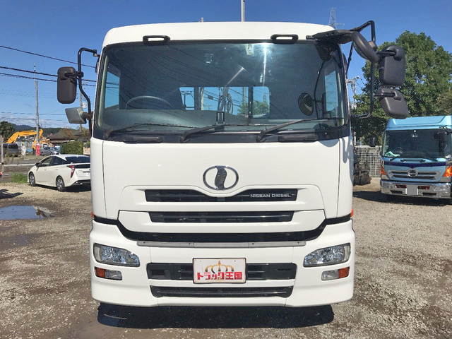 UDトラックスクオントレーラーヘッド（トラクターヘッド）大型（10t）[写真07]