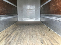 いすゞエルフアルミウイング小型（2t・3t）[写真12]