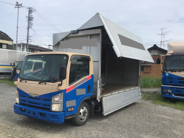 いすゞエルフアルミウイング小型（2t・3t）[写真02]