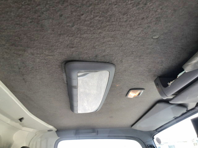 いすゞエルフアルミウイング小型（2t・3t）[写真23]