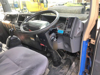 いすゞエルフアルミウイング小型（2t・3t）[写真25]