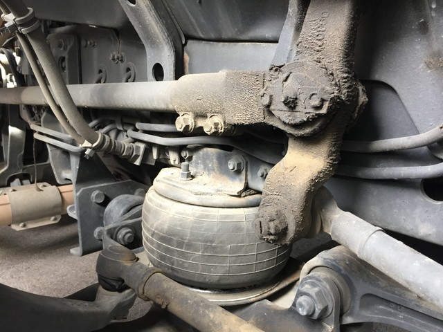 三菱ふそうスーパーグレートアルミブロック大型（10t）[写真17]