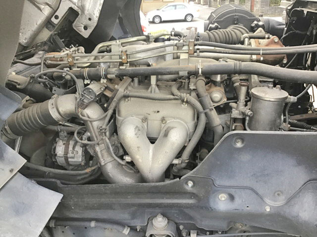 いすゞギガアルミウイング大型（10t）[写真21]