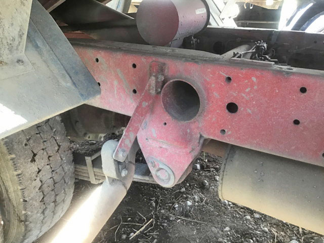 三菱ふそうキャンターダンプ小型（2t・3t）[写真16]