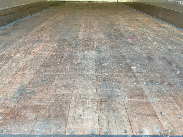 UDトラックスコンドルアルミウイング増トン（6t・8t）[写真13]