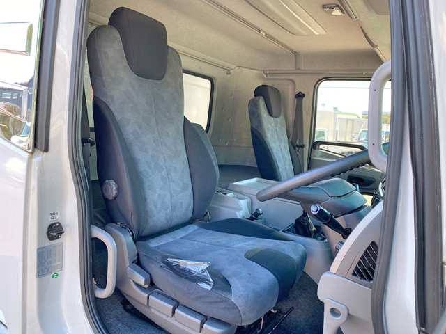 UDトラックスコンドルアルミウイング増トン（6t・8t）[写真32]