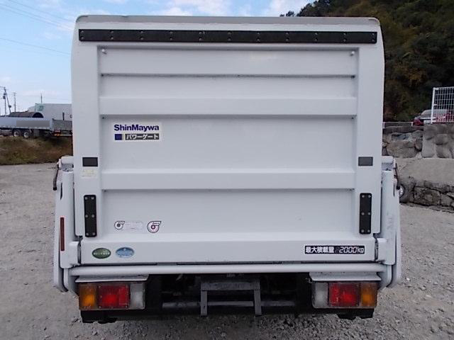 いすゞエルフ平ボディ小型（2t・3t）[写真10]