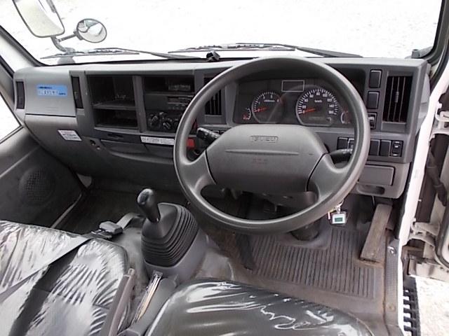 いすゞエルフ平ボディ小型（2t・3t）[写真28]