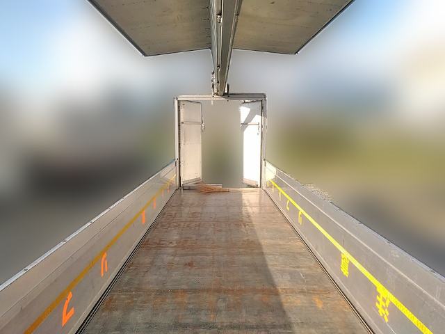 三菱ふそうスーパーグレートアルミウイング大型（10t）[写真11]