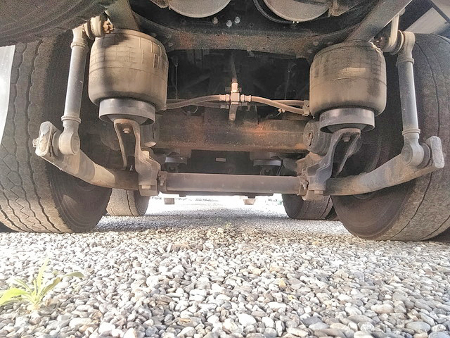 三菱ふそうスーパーグレートアルミウイング大型（10t）[写真22]