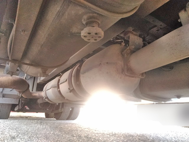 三菱ふそうスーパーグレートアルミウイング大型（10t）[写真24]