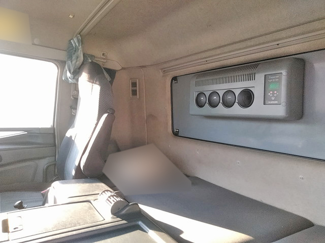 三菱ふそうスーパーグレートアルミウイング大型（10t）[写真29]