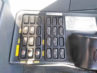 三菱ふそうスーパーグレートアルミウイング大型（10t）[写真34]