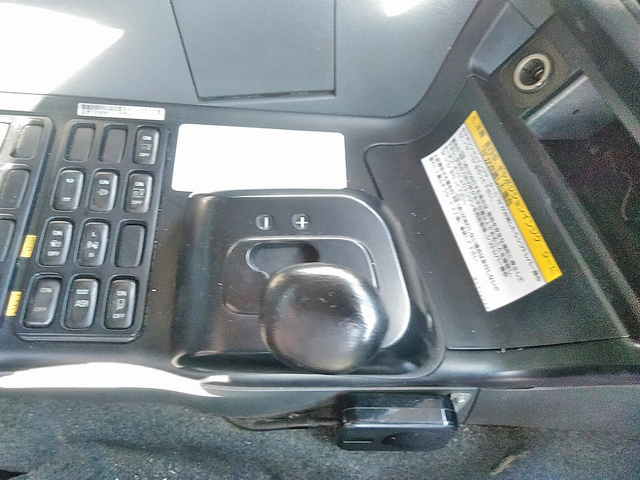 三菱ふそうスーパーグレートアルミウイング大型（10t）[写真35]