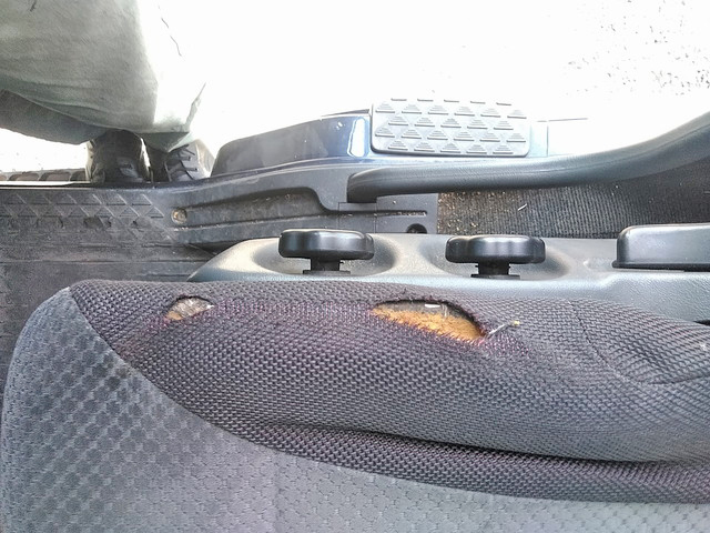 三菱ふそうスーパーグレートアルミウイング大型（10t）[写真38]