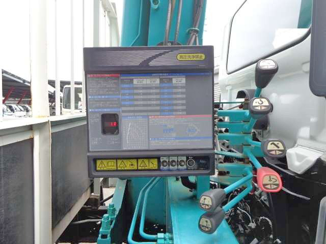 日野レンジャークレーン3段中型（4t）[写真10]