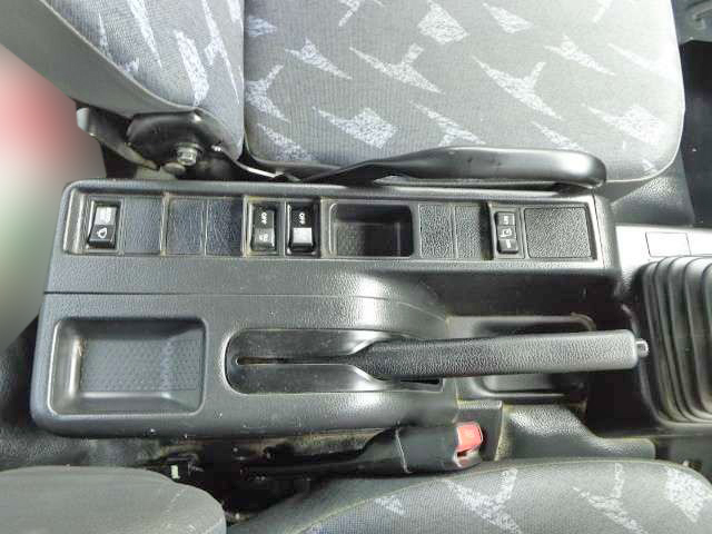 日野レンジャークレーン3段中型（4t）[写真18]