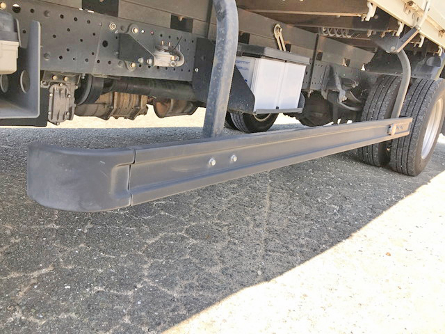 いすゞエルフ平ボディ小型（2t・3t）[写真20]